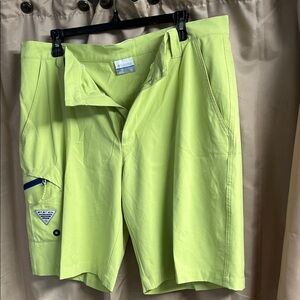 Columbia Men's Neon Lime Cargo Shorts